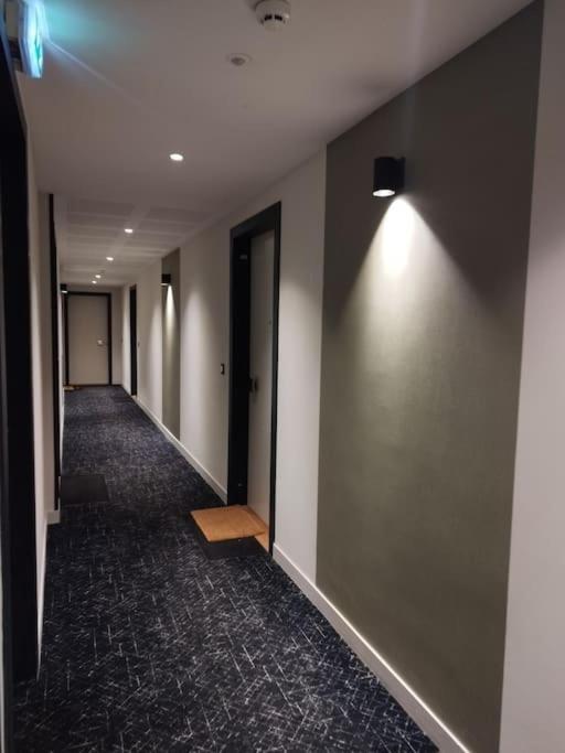 Pied-à-terre idéal pour touristes et professionnels Villeneuve-la-Garenne Exterior foto